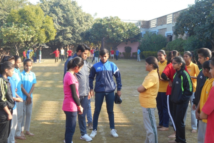 Pallavan Uchatar Prathmik Vidyalaya-Sports Meet