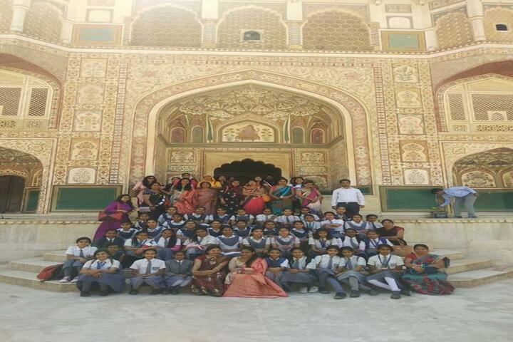 Pooja International Academy-school trip