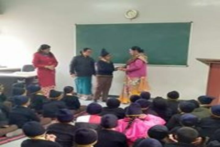 Pt Uma Dutt Public School-Prize Distribution