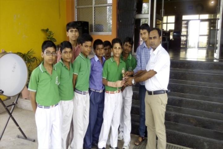 Pt Parsadi Lal International School-Prize distribution