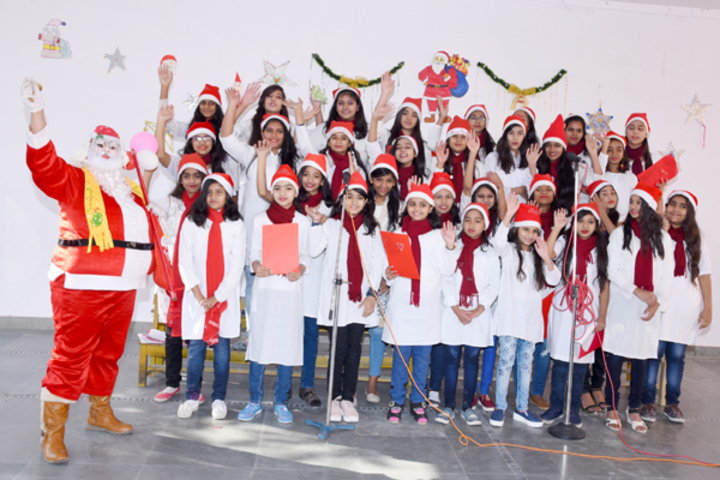 Queen Marys Girls School-Christmas Celebrations