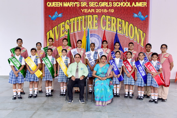 Queen Marys Girls School-Investiture Ceremony