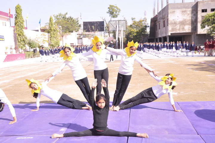 Queen Marys Girls School-Yoga Day