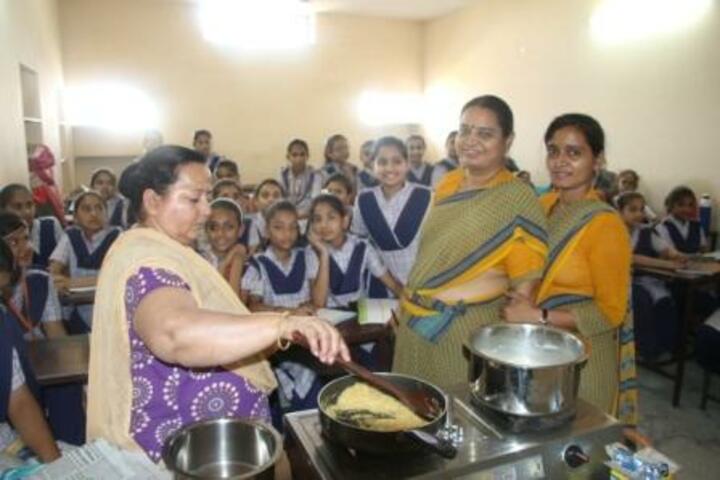 Rainbow Public School-Activity