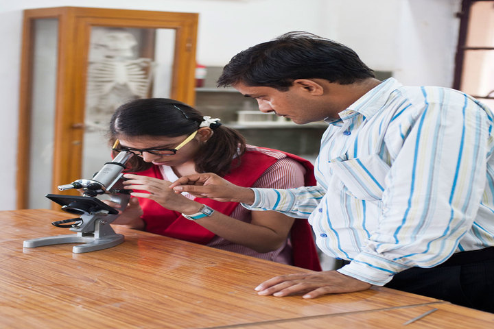 Rajmata Krishna Kumari Girls Public School-Biology Lab
