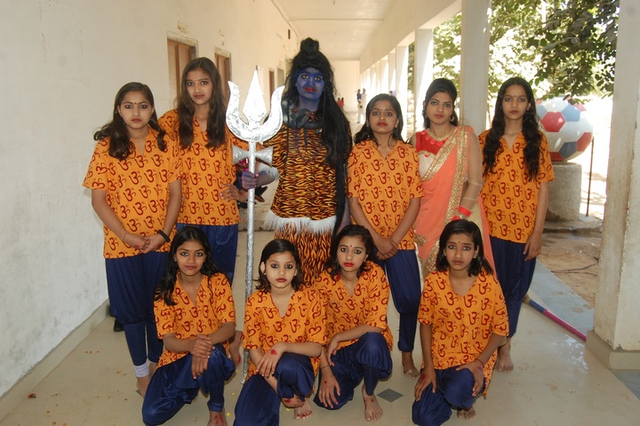Rao Gheesa Ram Shiksha Niketan-Performance