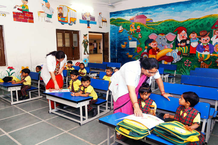 Rasiklal M Dhariwal Public School-Pre Primary Classrom