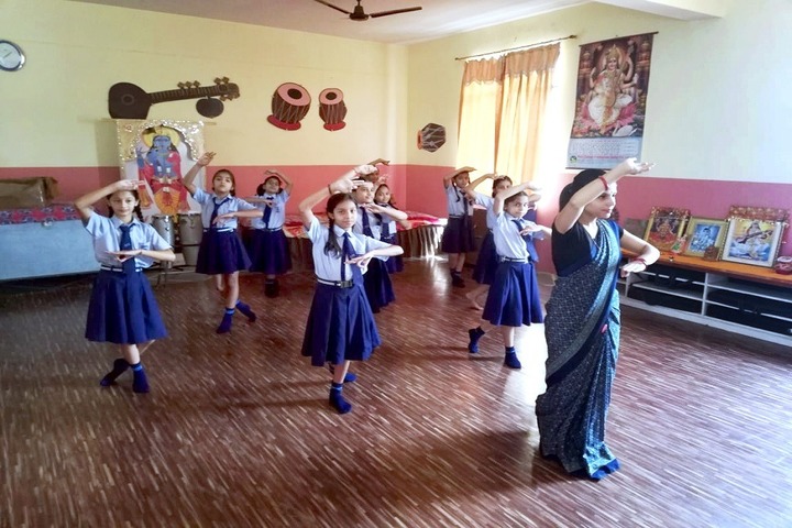 Roopnagar Public School-Dance Room