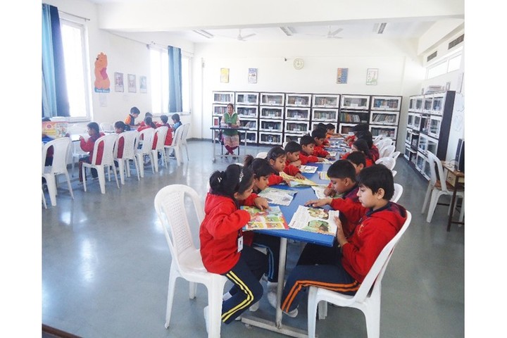S R Global School-Library