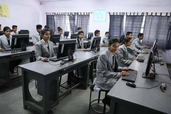 S V Public School-Computer Lab
