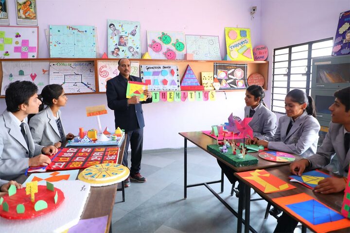 S V Public School-Maths Lab