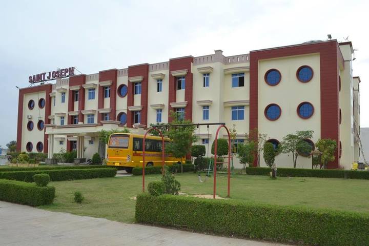 Saint Joseph Public School-Building