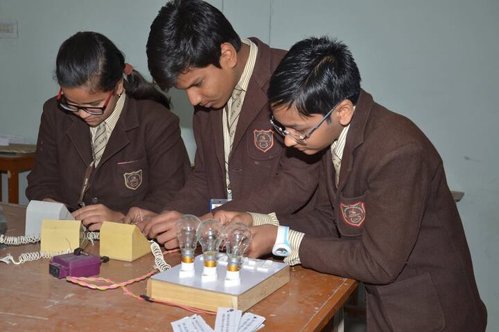Saint Soldier Public School-Physics Lab