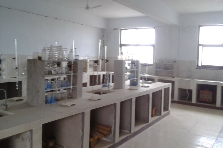 Sarvodaya Senior Secondary School-Chemisty Lab