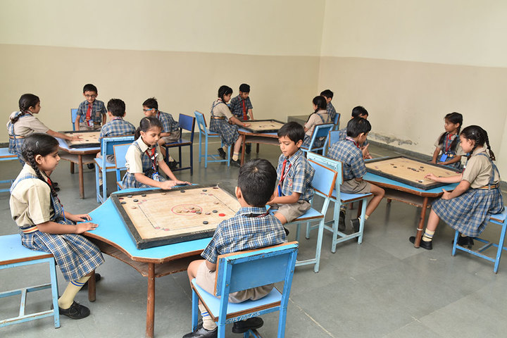 Seedling Modern Public School-Indoor Games