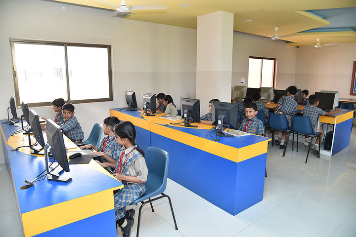 Seedling Modern Public School-Language Lab