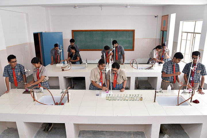 Seedling Modern Public School-Science Lab