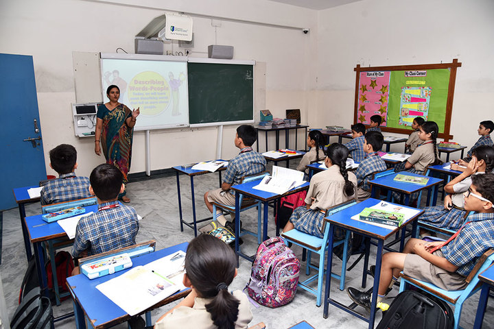 Seedling Modern Public School-Smart Class