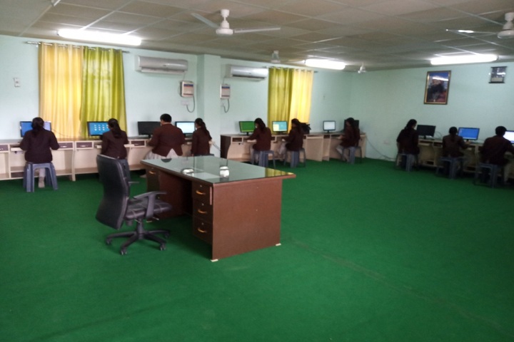 Shah Satnam Ji Girls School-IT-Lab