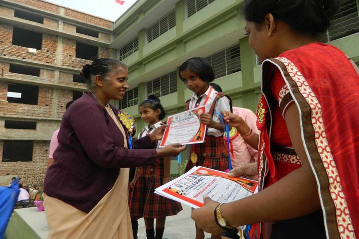 Loyola School- Certificates Distribution