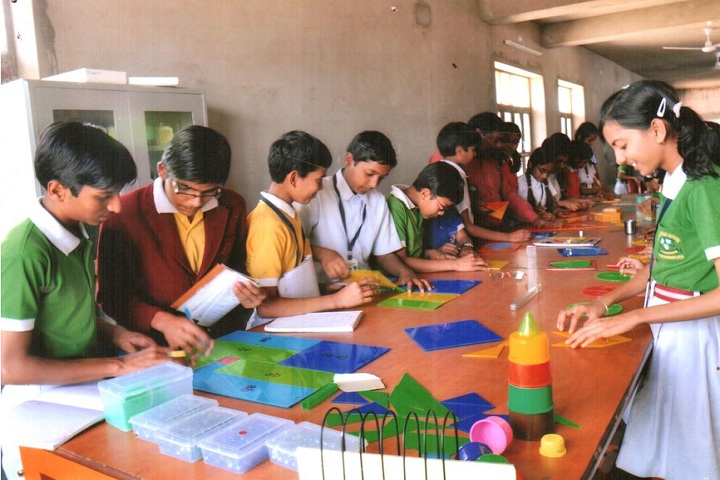 Smt Chunki Devi Mahadeo Lal Bhomrajka KVS Public School-Laboratory drawing