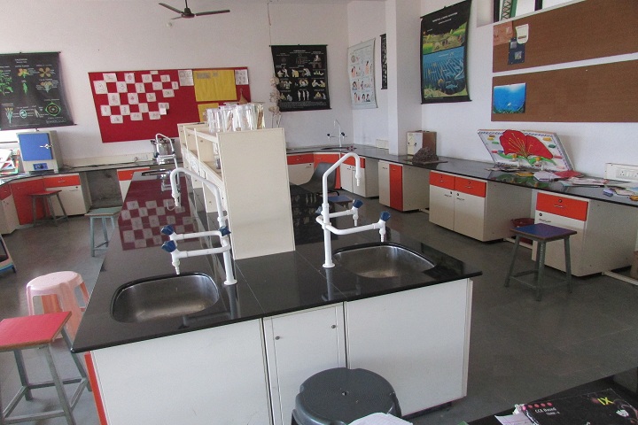Ss Mody Vidya Vihar-Laboratory