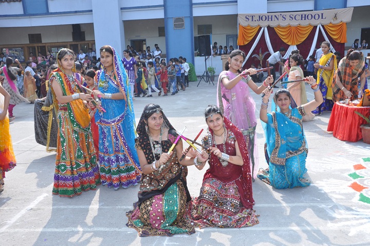 St JohnS School-Events dandiya