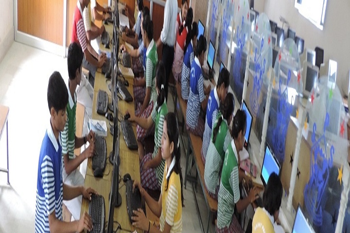 St PaulS School-IT-lab