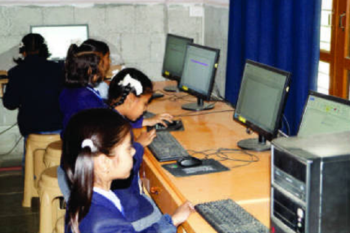 St Pauls School-IT-Lab