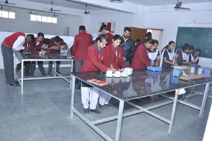 St Thomas School-Elecronic Lab
