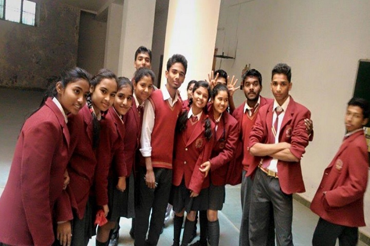 St Thomas School-Group Photo