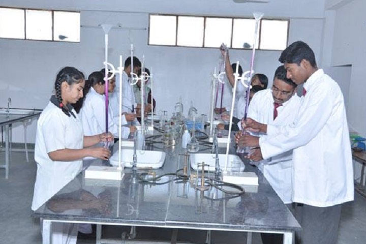 St Thomas School-Lab