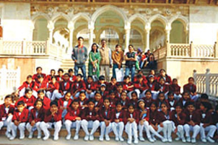 Sun Valley The School-Others