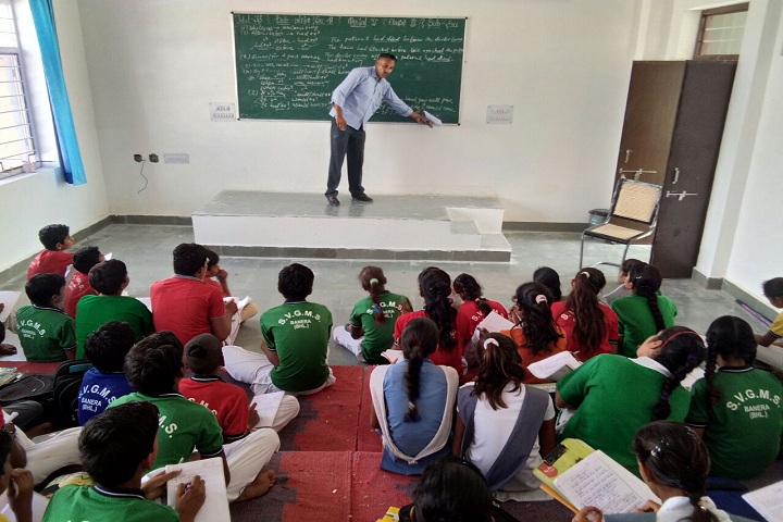 Swami Vivekanand Government Model School-Classroom with teacher
