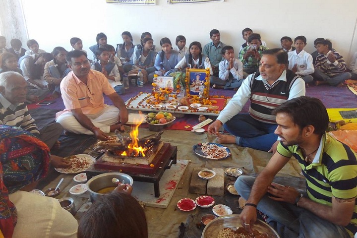 Swami Vivekanand Government Model School-Saraswati Pooja