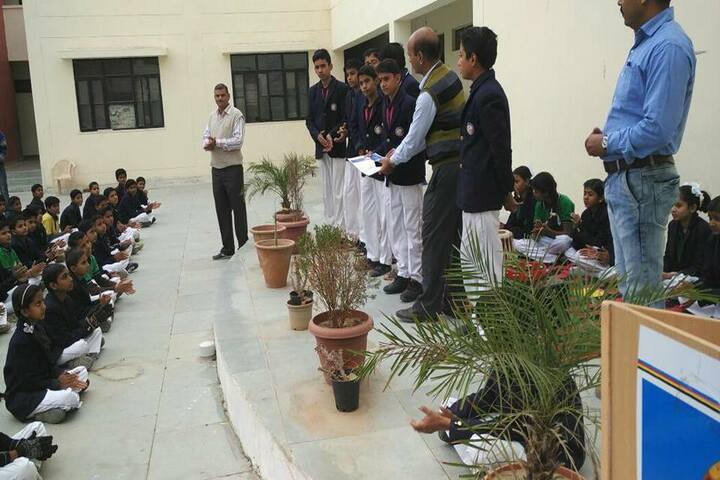 Swami Vivekanand Government Model School-Prize Distribution
