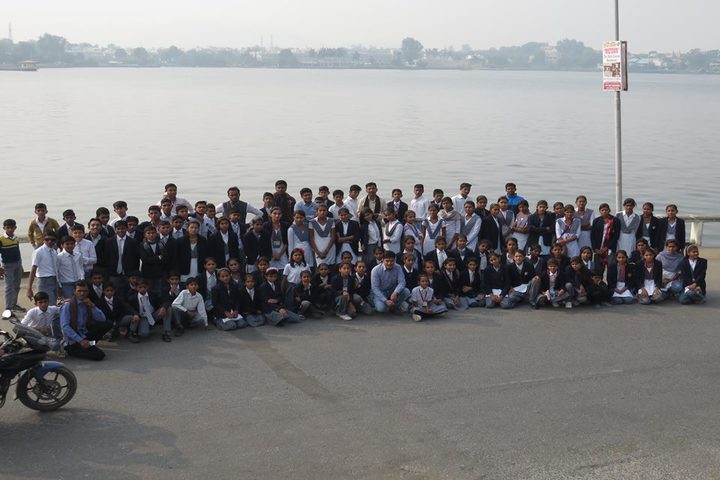 Swami Vivekanand Government Model School-Trip