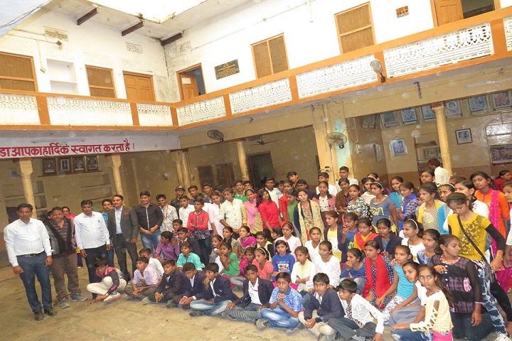 Swami Vivekanand Government Model School-Group Photo