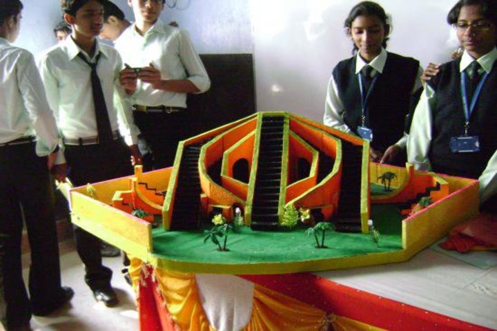 May Flower School- Art Exbhition