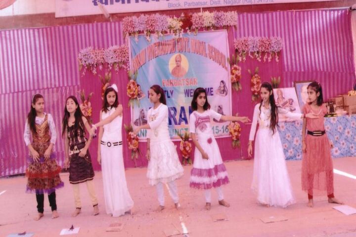 Swami Vivekanand Government Model School-Dance