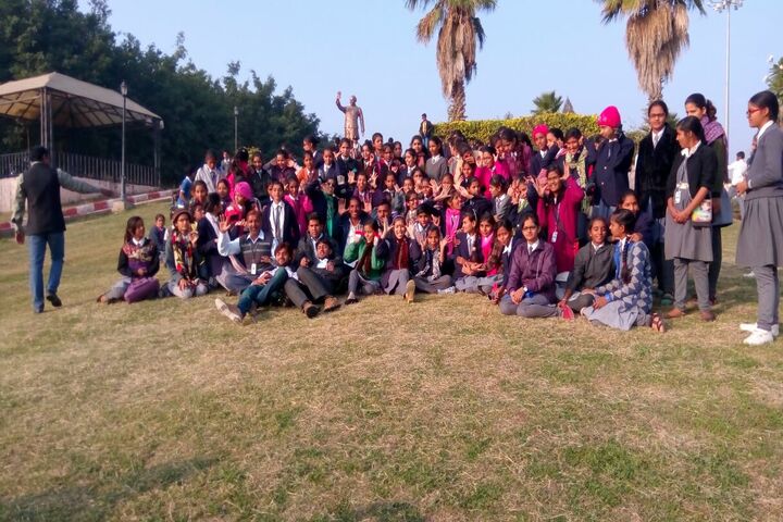 Swami Vivekanand Government Model School-Trip