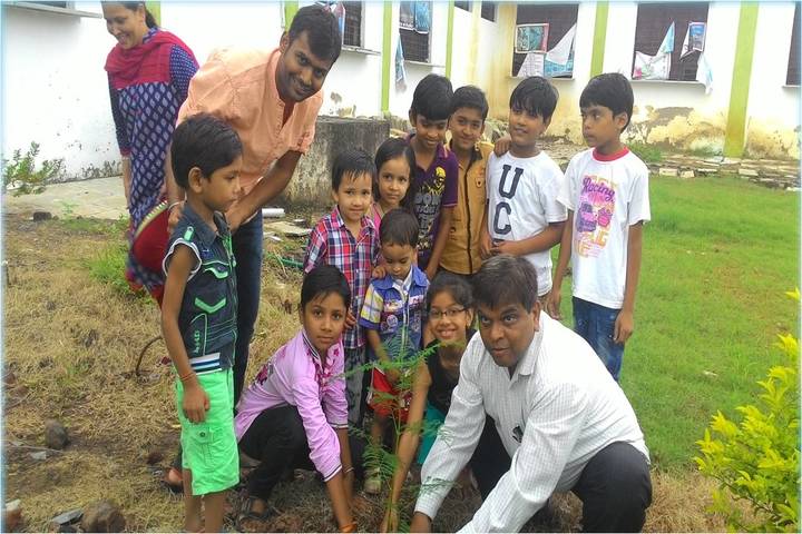 Swami Vivekanand Public School-Plantation