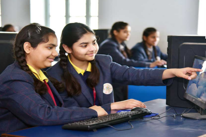 Tagore Public Senior Secondary School-Computer Lab