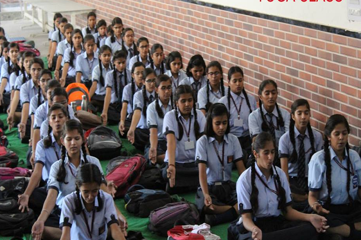 The Modern School-Yoga