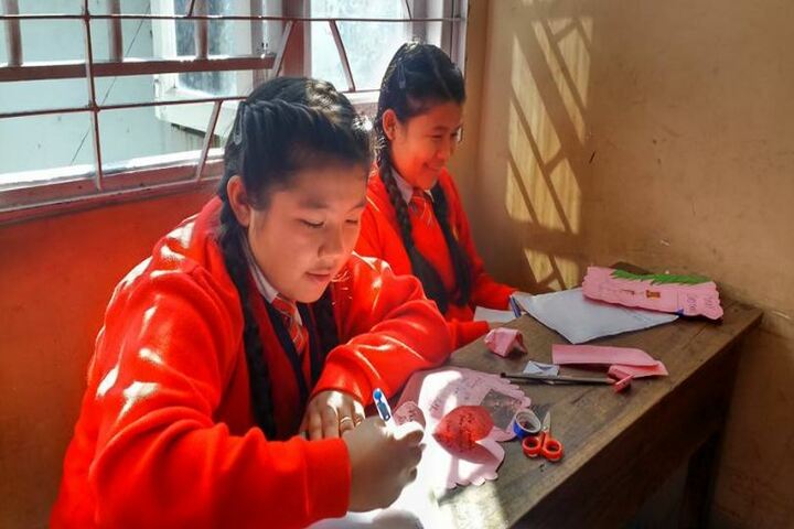 Daffodils Home Secondary School-Creative minds