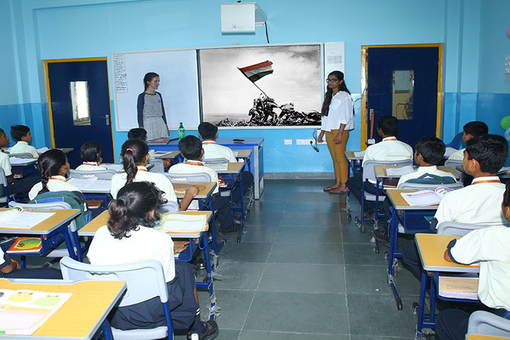 Mount Litera Zee School- Smart Class
