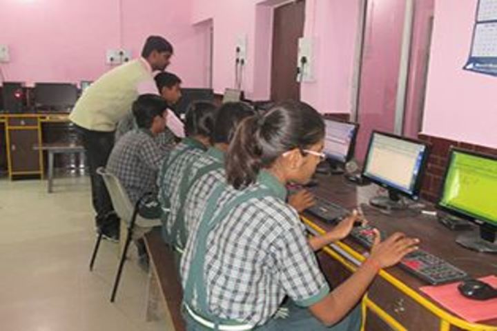 N V English Academy-Computer Lab