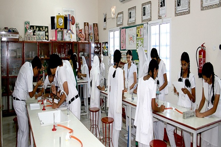 Adhiyaman Public School-Chemistry-Lab