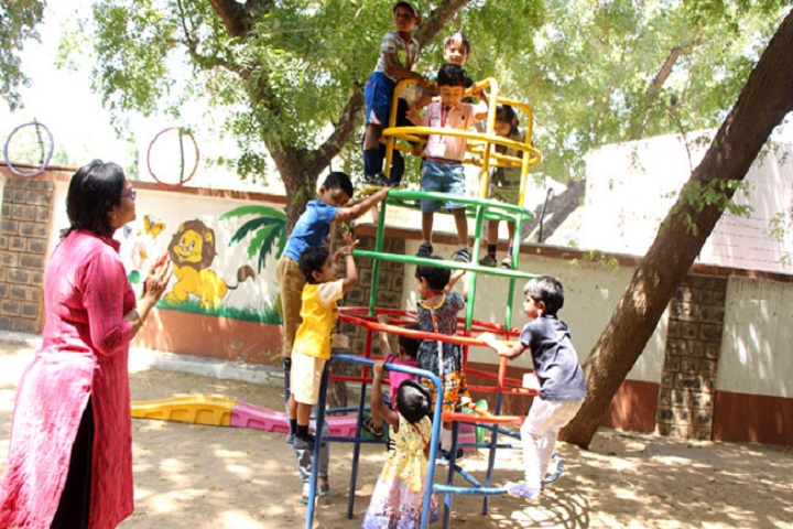 Akg Public School-Playing