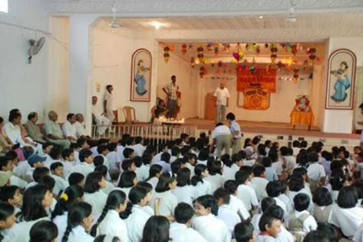 Navyug Vidyalaya-Auditorium